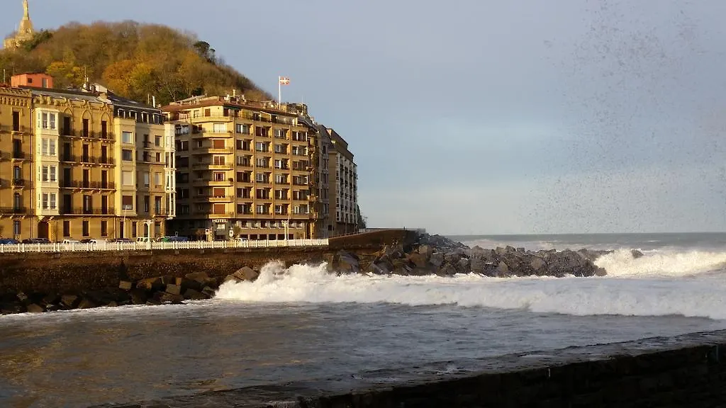 Hotel Parma 2*, San Sebastian Spain